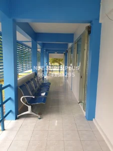 บริเวณทางเดินรอบอาคาร – พื้นที่ทางเดินที่ได้รับการปรับปรุงใหม่
